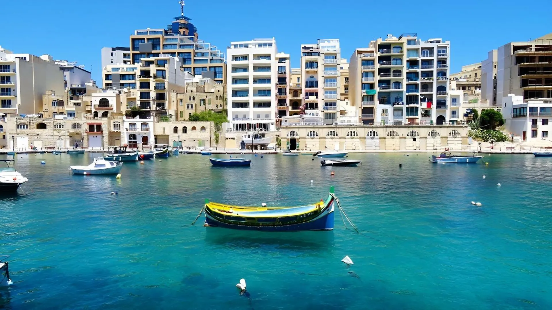 Chic Retreat In The Heart Of Tigne Sliema Apartment